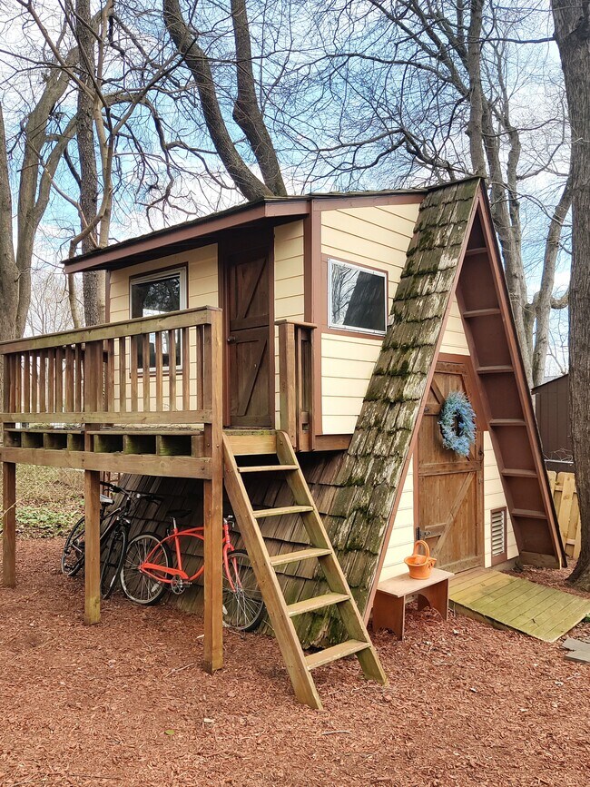 Building Photo - 11106 Del Rio Dr