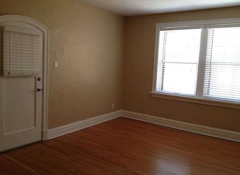 Building Photo - 7551 Byron Pl