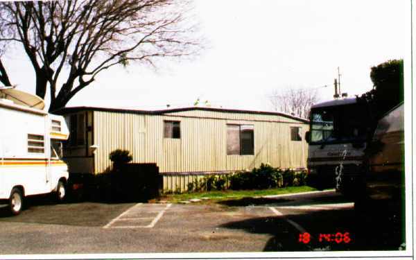 Building Photo - Park Royale