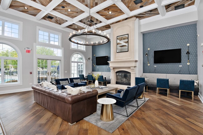 Building Photo - 1155 Museum Blvd