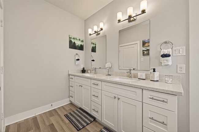 Building Photo - 6744 Del Rio St