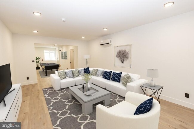 Building Photo - 2207 N 4th St