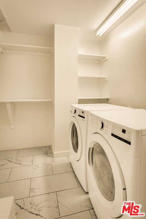 Building Photo - 353 N Gunston Dr