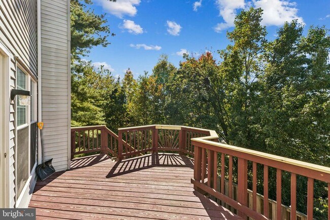 Building Photo - 16864 Miranda Ln