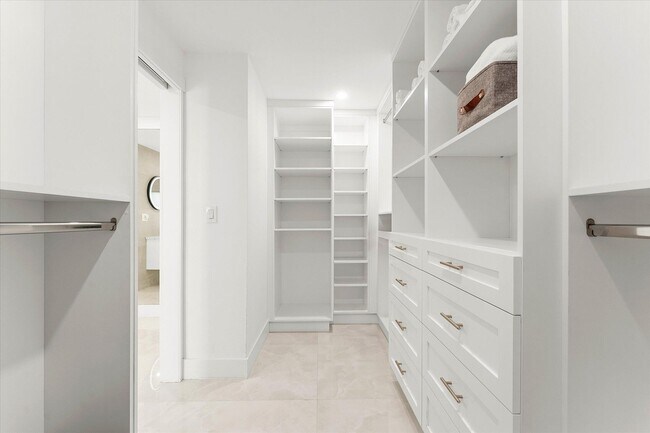 Building Photo - 800 Andrews Ave