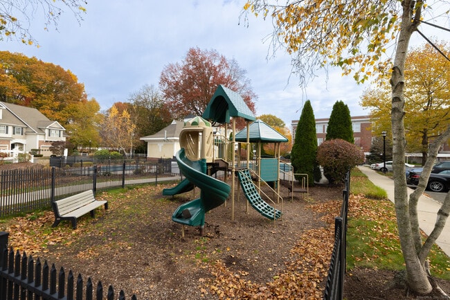 Building Photo - 49 Park Pl Cir