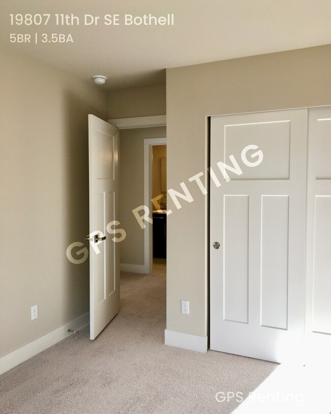 Building Photo - 19807 11th Dr SE