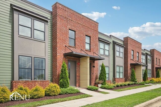 Building Photo - 1001 Lifford Ln