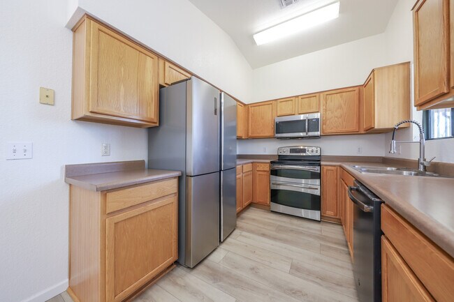 Building Photo - 3167 W Alexanderwood Dr