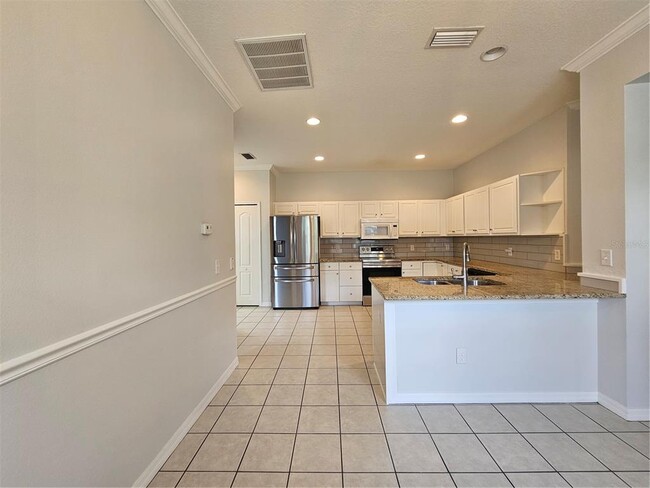 Building Photo - 5903 Phoebenest Dr