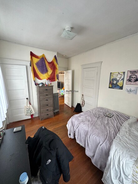 Building Photo - 87 Gardner St