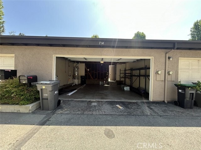 Building Photo - 714 Briarwood Ln