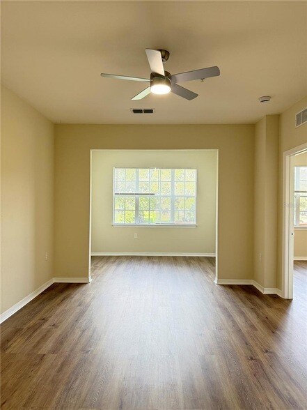 Building Photo - 8112 Claire Ann Dr