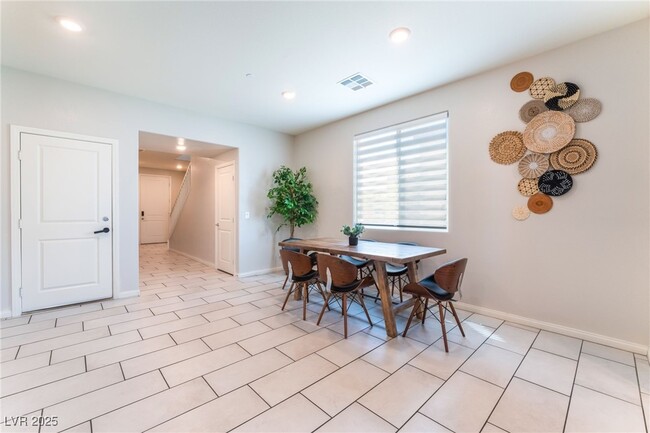 Building Photo - 433 Borgato Ct