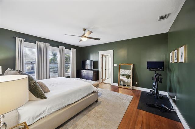 Building Photo - 704 Williams St