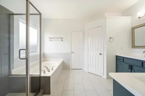 Building Photo - 1533 Tanglewood Dr