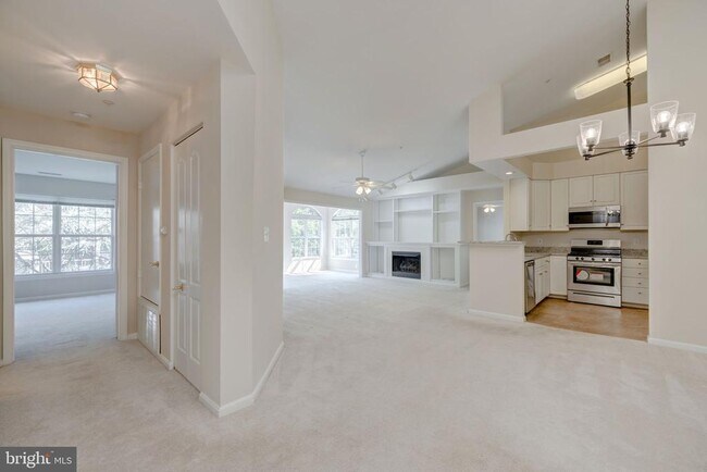 Primary Photo - 7707 Haynes Point Way