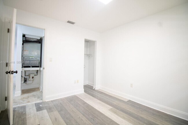 Building Photo - 15629 SW 73rd St