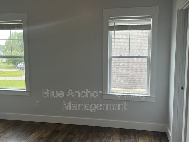 Building Photo - 153 Leeward Ln