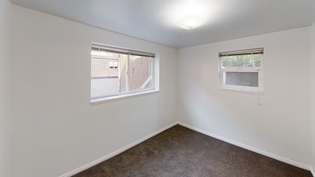 Building Photo - 1123 E 900 S