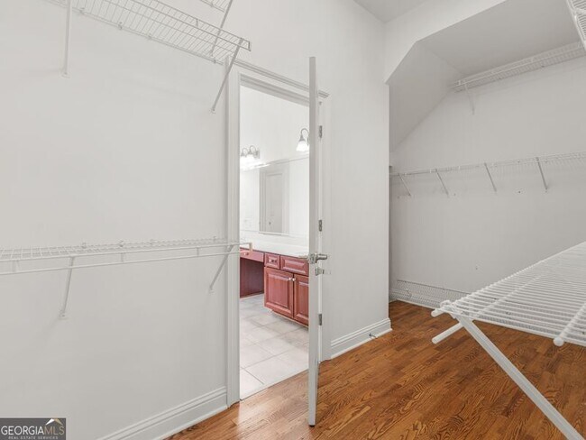 Building Photo - 5074 Healey Dr