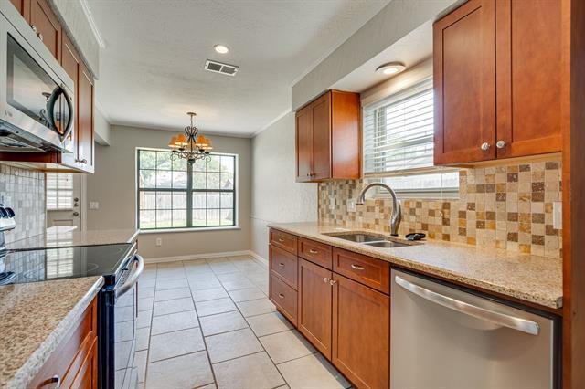 Building Photo - 420 Cambridge Dr