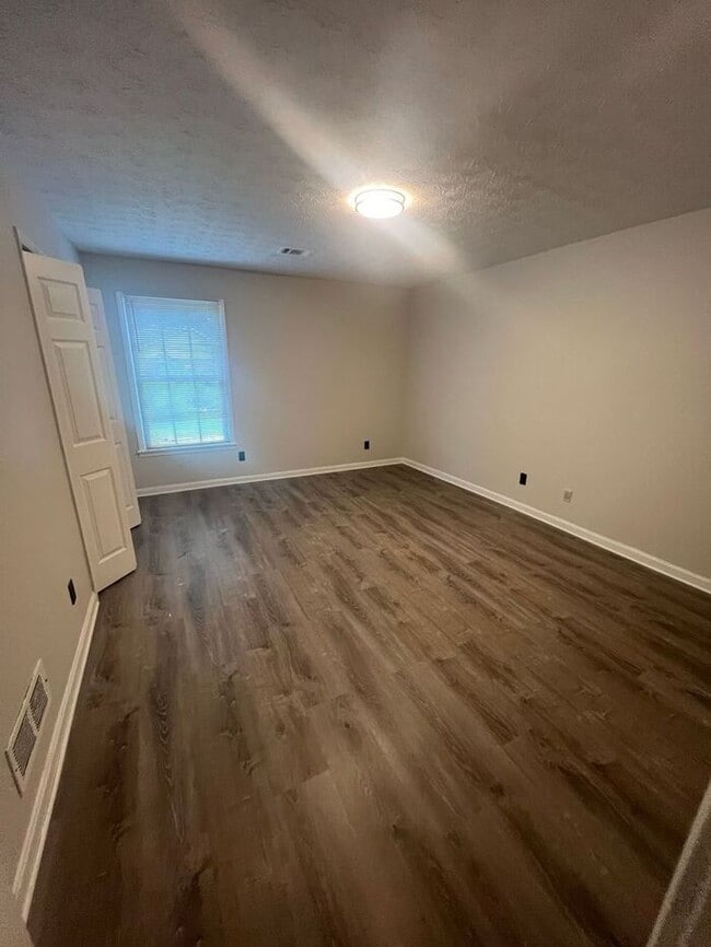 Building Photo - !!!WARNING: AVOID SCAMS CONFIRM RENTAL AT ...