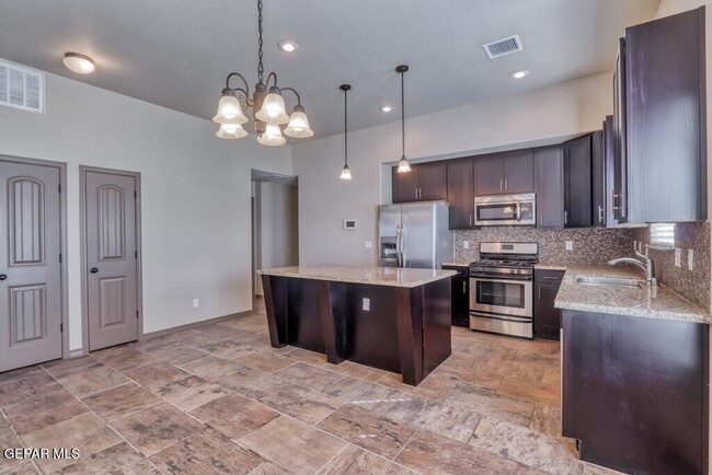 Building Photo - 3852 Loma Cortez Dr