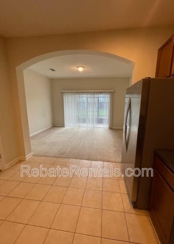 Building Photo - 13026 Sunset Lake Dr