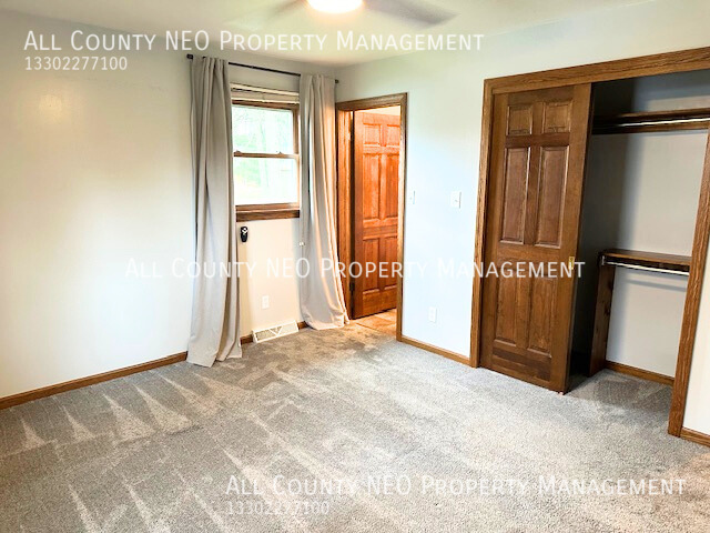 Building Photo - 3-bedroom available in Poland, OH!