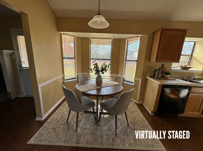 Building Photo - 3606 Rainforest Ln