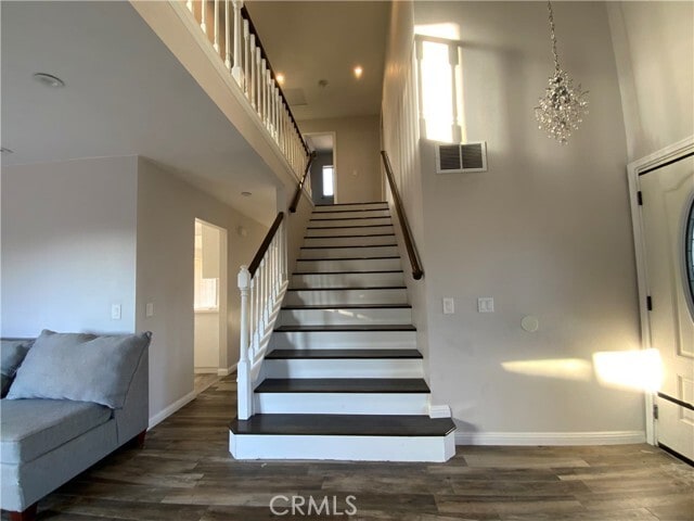 Building Photo - 6758 Emerald Ct