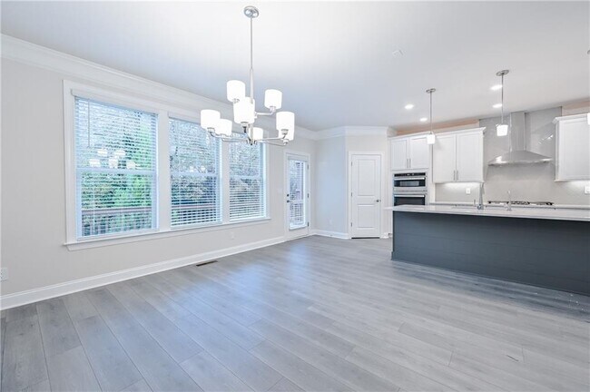 Building Photo - 1356 Live Oak Ln