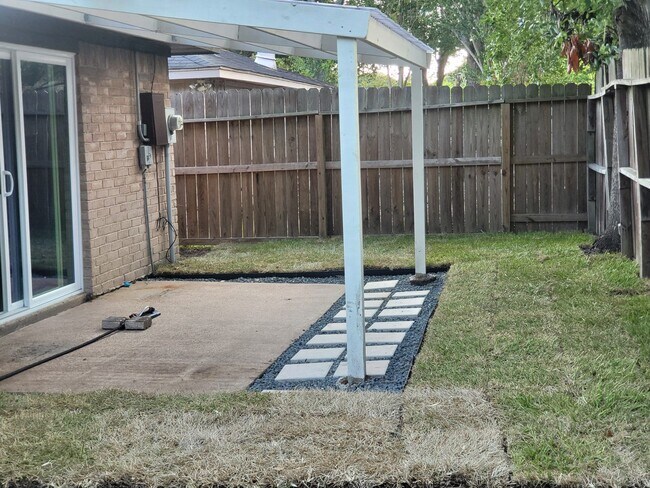 Building Photo - 20814 Park Bridge Dr