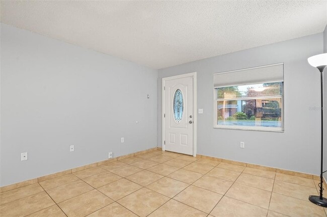 Building Photo - 2720 Sunrise Ct