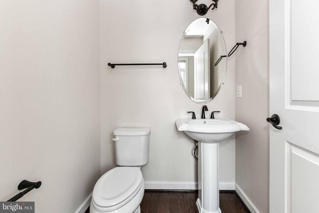 Building Photo - 3160 Yeager Dr