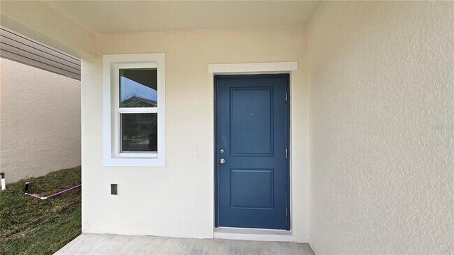 Building Photo - 3363 Alexander Dr