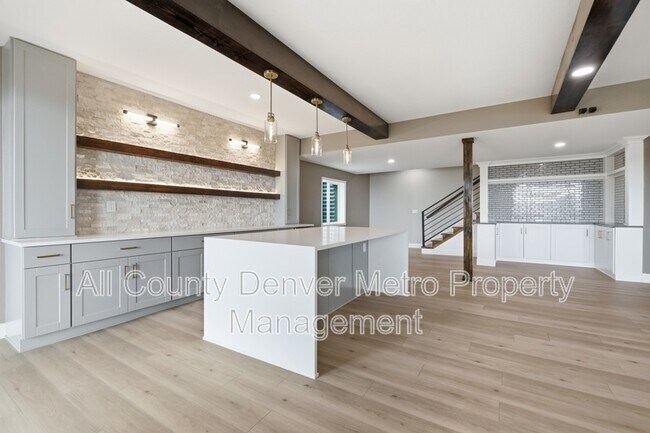 Building Photo - 16910 W 95th Pl