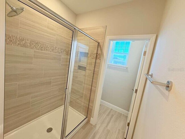 Building Photo - 16508 Silver Brook Wy