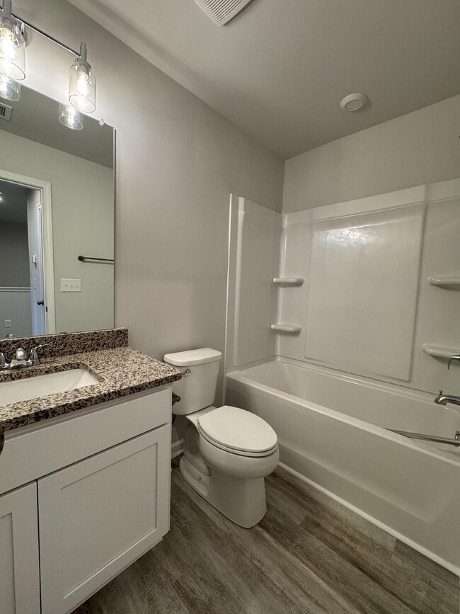 Building Photo - PRICE REDUCED! Modern 3-Bed Townhome in Greer — Stylish Design & Community Perks in Prime Location!