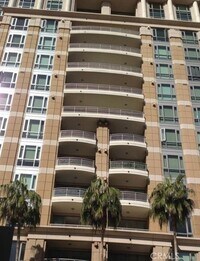 Building Photo - 5038 Scholarship