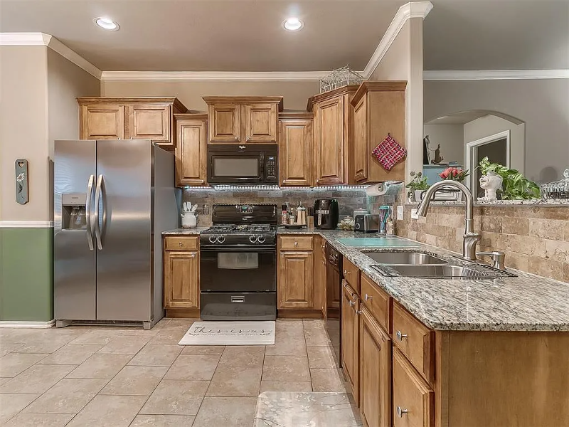 Building Photo - 2536 Canyon Creek Dr