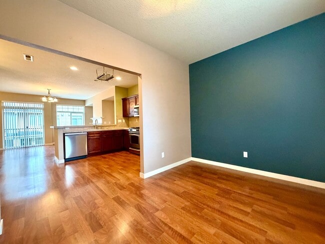 Building Photo - ~New home for the holidays? Move in now, and get December RENT FREE!~