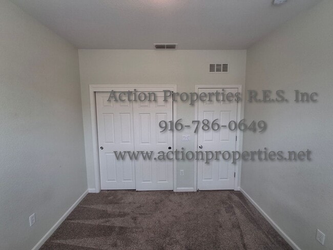 Building Photo - 2308 Las Palomas Loop