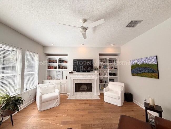 Building Photo - 12784 Cattail Pond Cir S