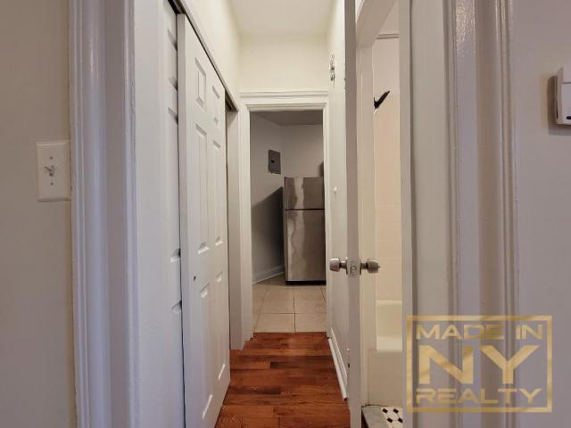 Building Photo - 1 bedroom in ASTORIA NY 11106