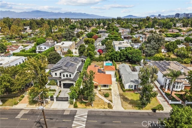 Building Photo - 5110 Petit Ave