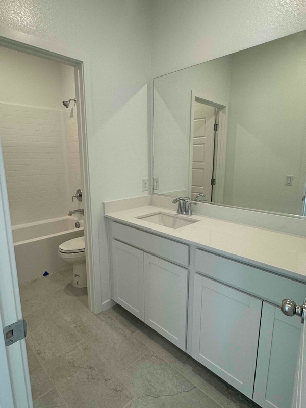 Building Photo - 2552 Venetia Pointe St