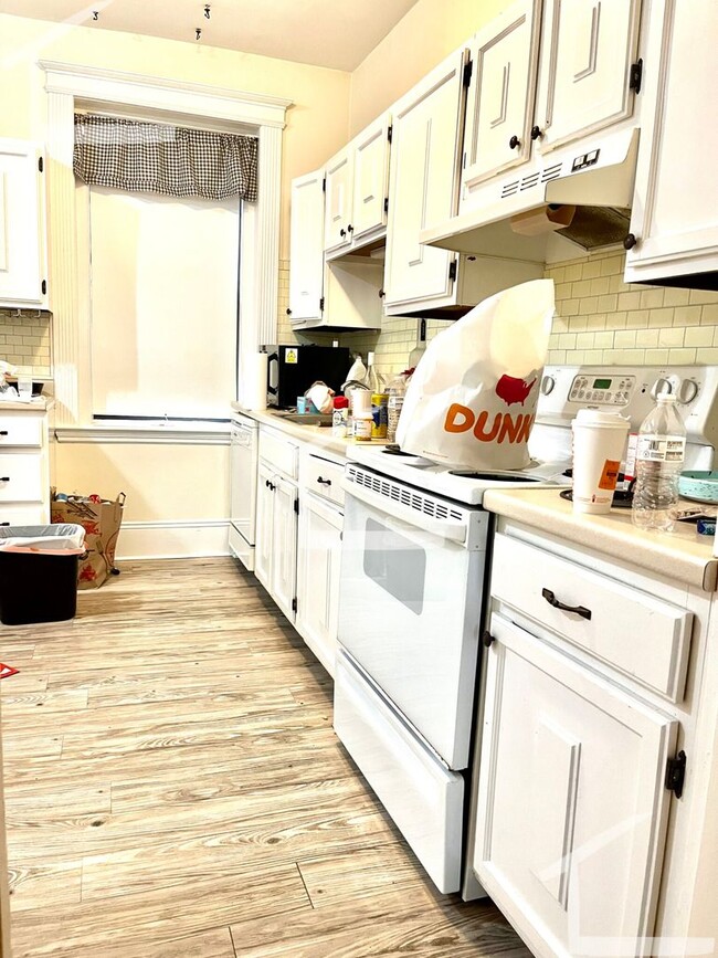 Building Photo - Coolidge Corner 2-Bed 2-Bath