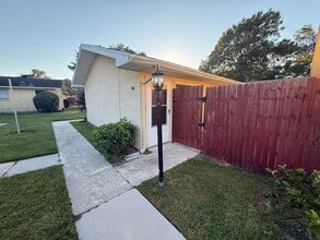 Building Photo - 1 Bedroom/1 Bathroom 1st Floor Villa in In...